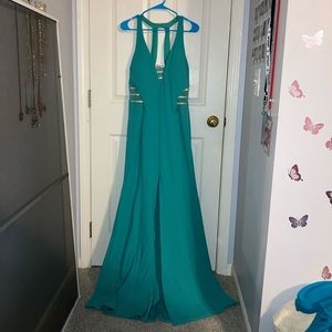 NWOT TRIXXI Prom Dress